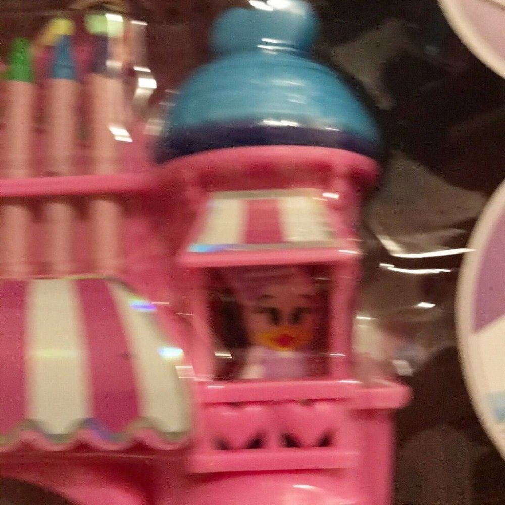 DISNEY Junior Minnie’s Design Studio With Stickers Stamps Activities New - Picture 12 of 12